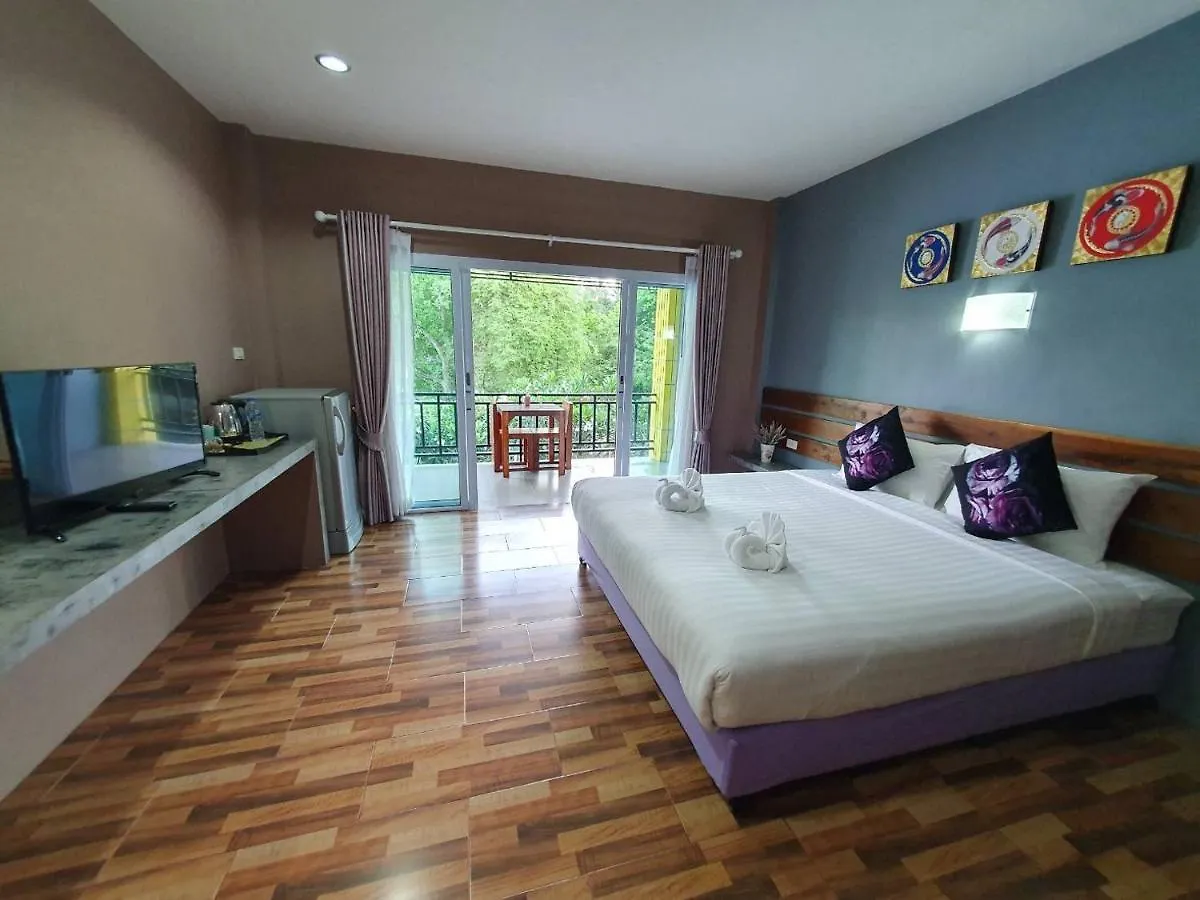 Greenery Resort Тау 3*,